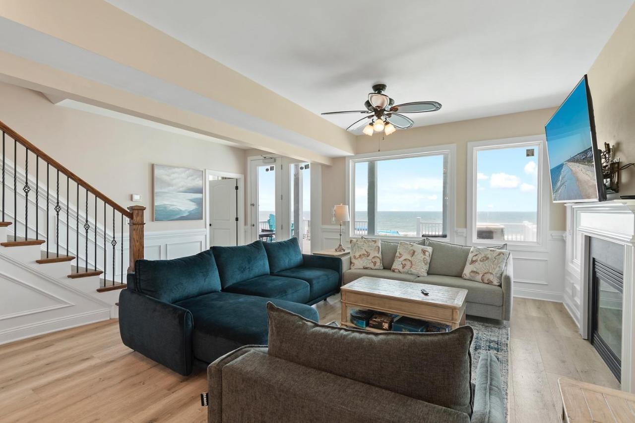 Nirvana Oak Island Exterior photo