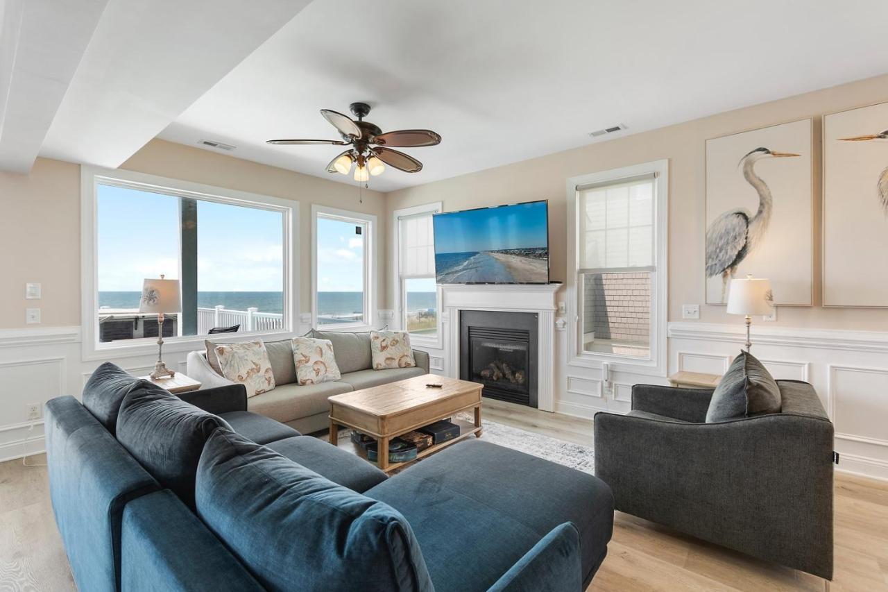 Nirvana Oak Island Exterior photo