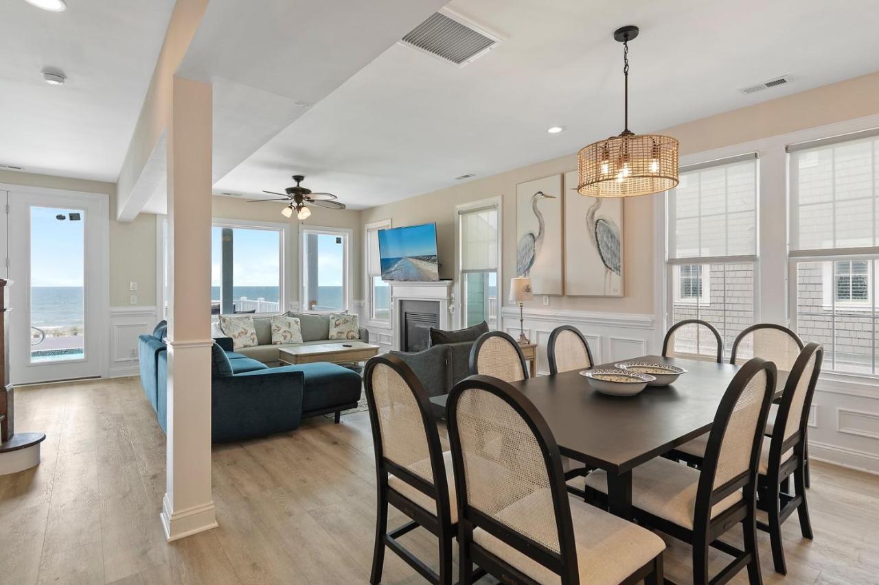 Nirvana Oak Island Exterior photo