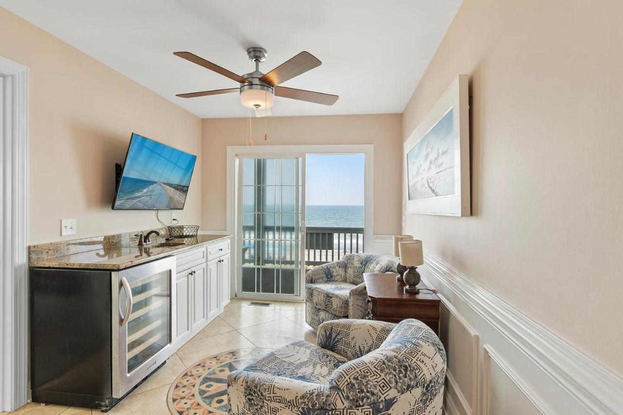 Nirvana Oak Island Exterior photo