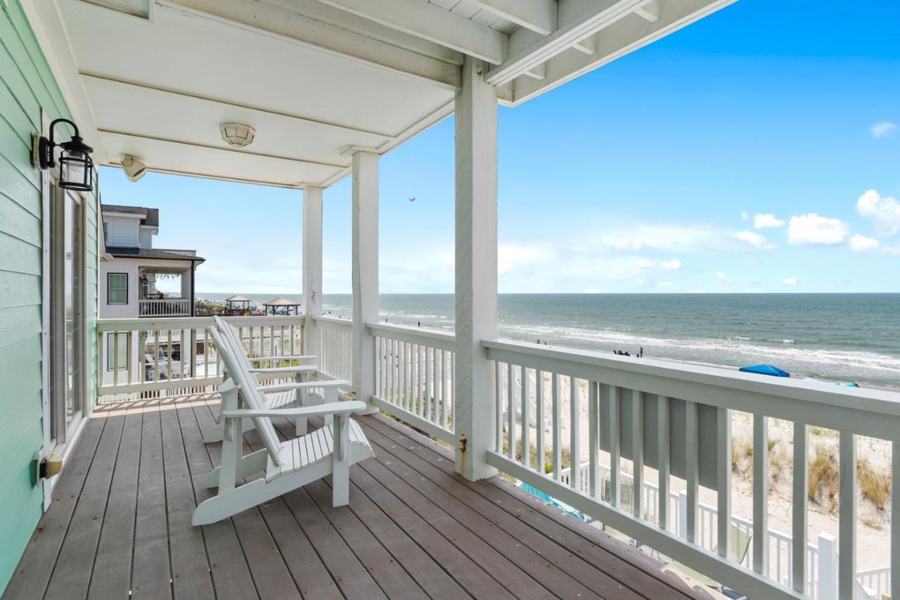 Nirvana Oak Island Exterior photo