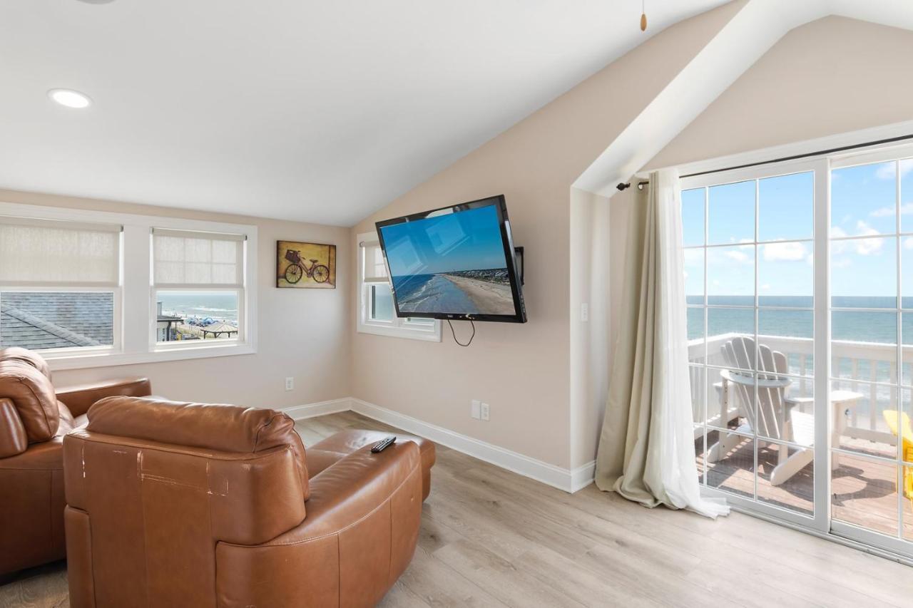 Nirvana Oak Island Exterior photo